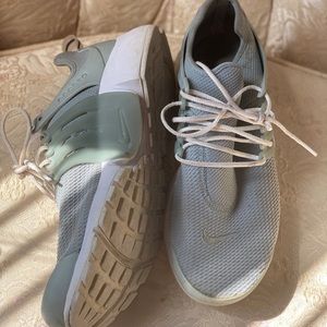 Nike Presto Athletic Shoes
